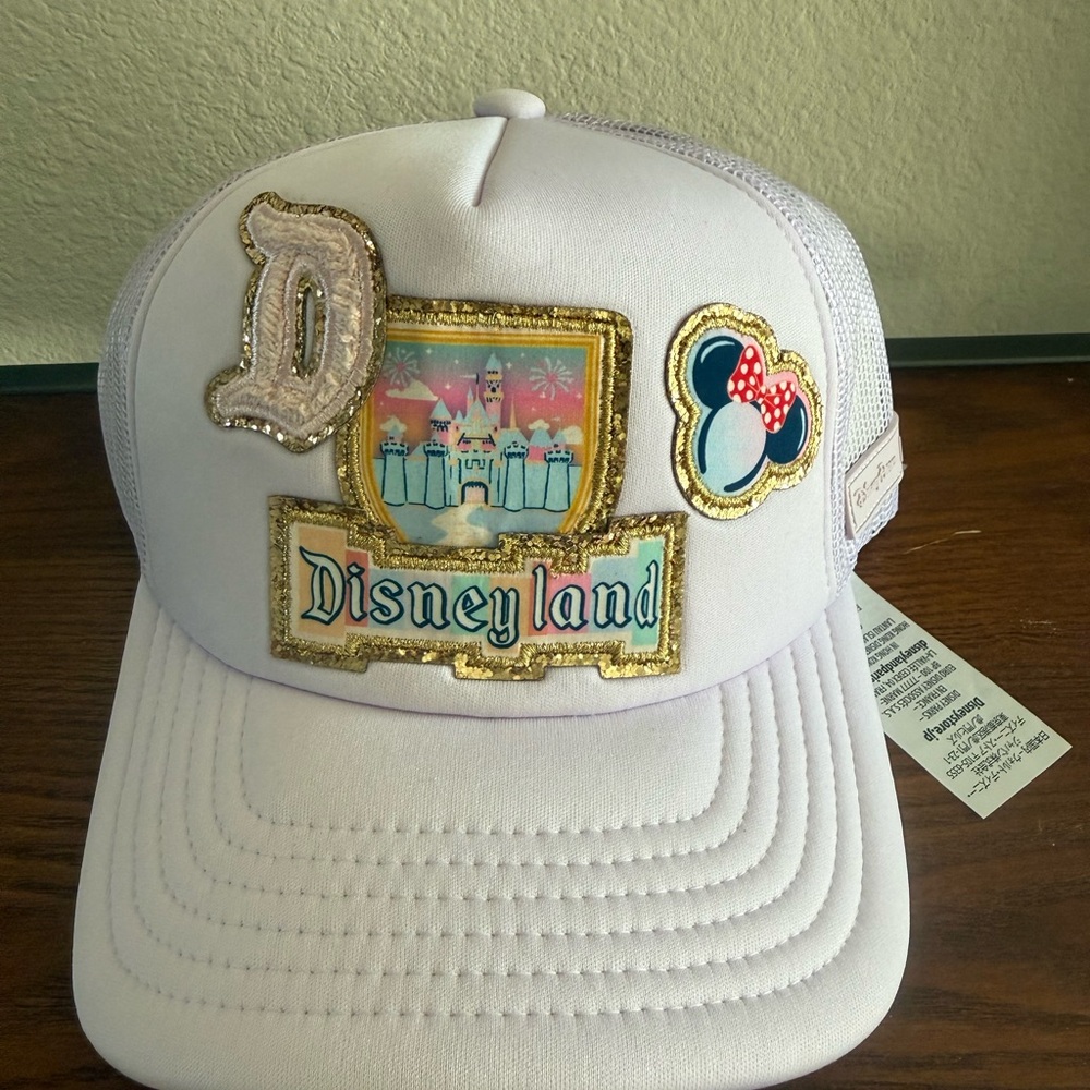 NWT Stoney Clover Lane Disneyland Patch Trucker Hat with Castle and Minnie Mouse